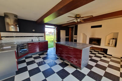 Maison - 92 m² - 4 pièces