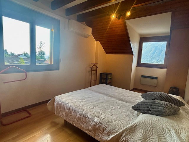 Villa - 217 m² - 8 pièces