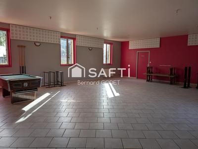 Maison - 136 m² - 2 pièces