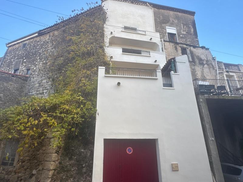 Maison - 92 m² - 6 pièces