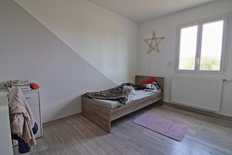 Maison - 90 m² - 5 pièces