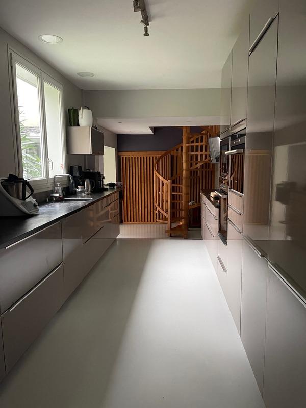 Maison de ville - 261 m² - 11 pièces