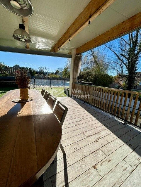 Maison - 293 m² - 6 pièces