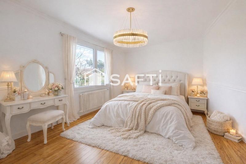 Maison - 195 m² - 7 pièces