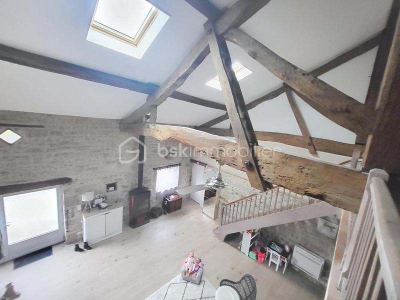 Maison en pierre - 191 m² - 7 pièces