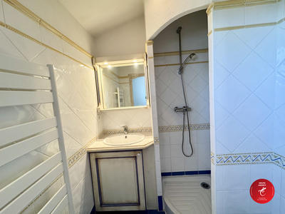 Villa - 90 m² - 5 pièces