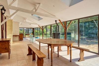 Maison - 254 m² - 12 pièces