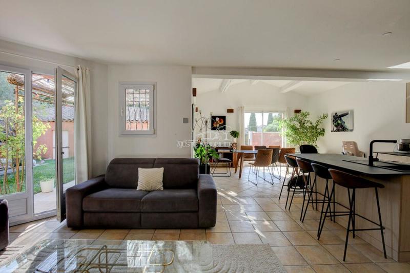 Maison - 151 m² - 6 pièces