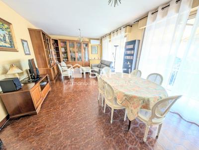 Appartement - 160 m² - 5 pièces