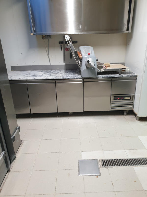 Fonds de commerce - Magasins - 150 m²