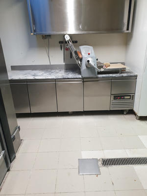 Fonds de commerce - Magasins - 150 m²