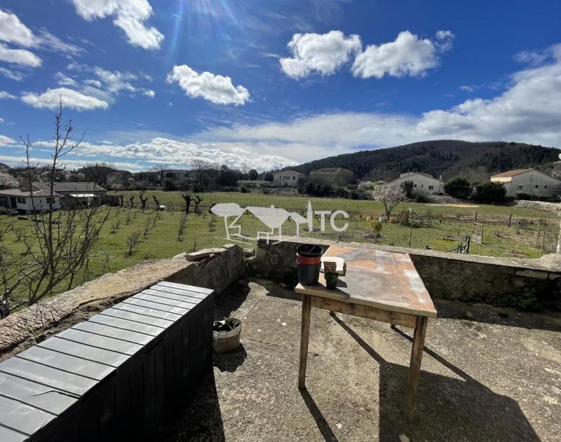 Maison en pierre - 163 m² - 4 pièces