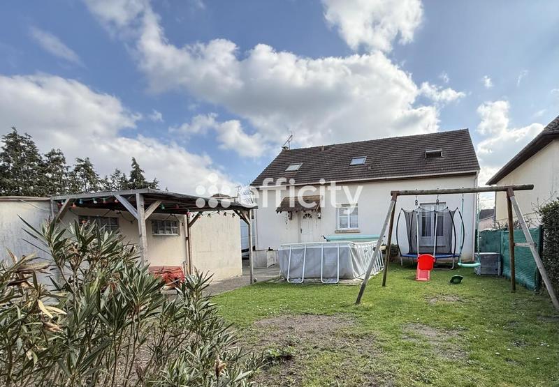 Maison - 120 m² - 6 pièces