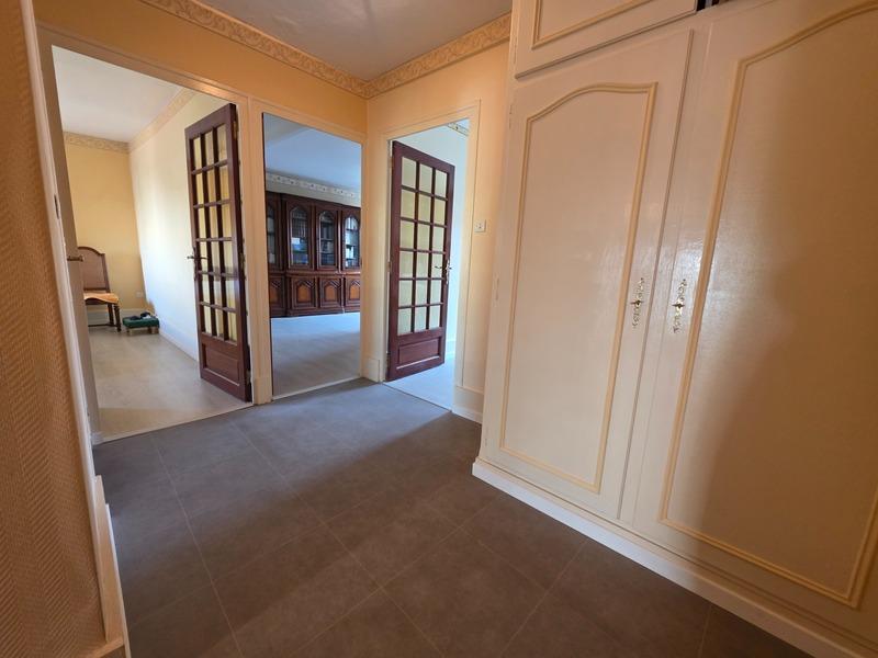 Maison - 166 m² - 8 pièces