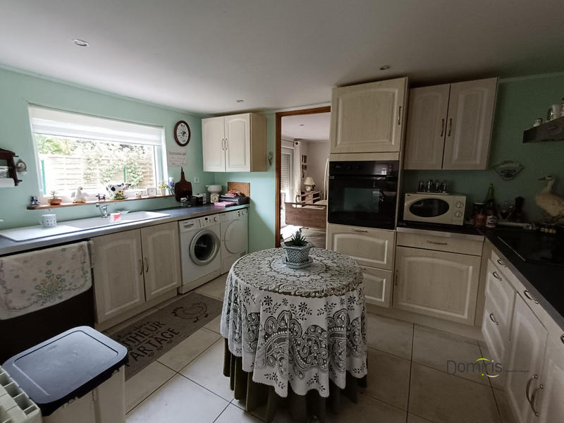 Maison - 182 m² - 7 pièces