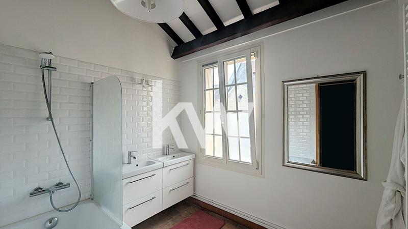 Maison - 128 m² - 4 pièces