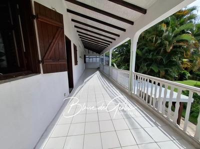 Maison - 159 m² - 7 pièces