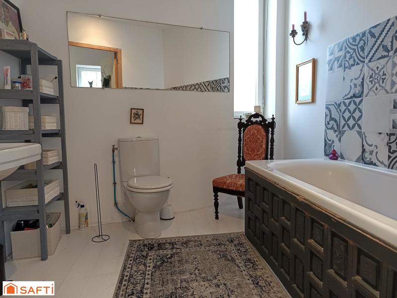 Maison - 380 m² - 11 pièces