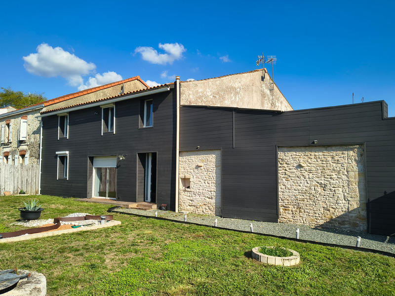 Maison - 119 m² - 2 pièces