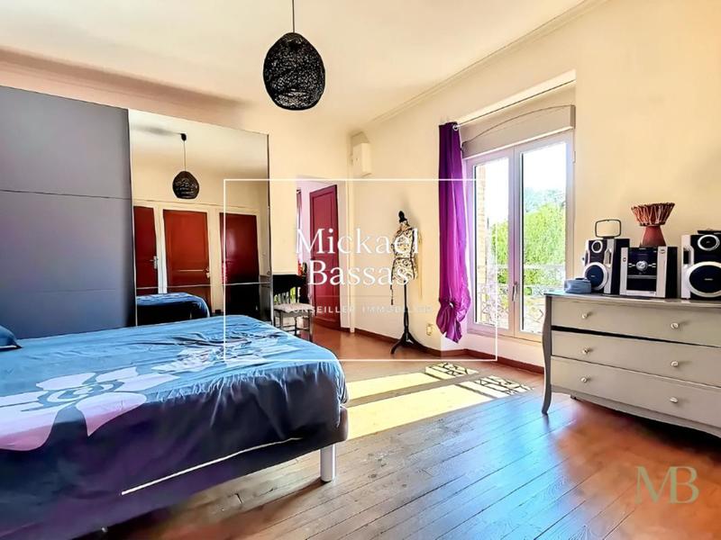 Maison - 208 m² - 4 pièces