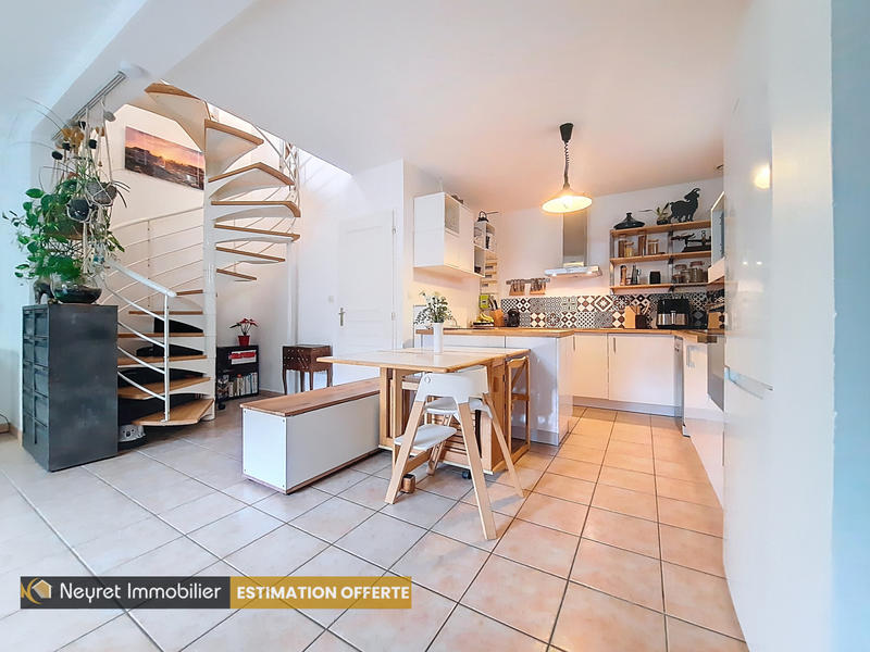 Maison de village - 80 m² - 4 pièces