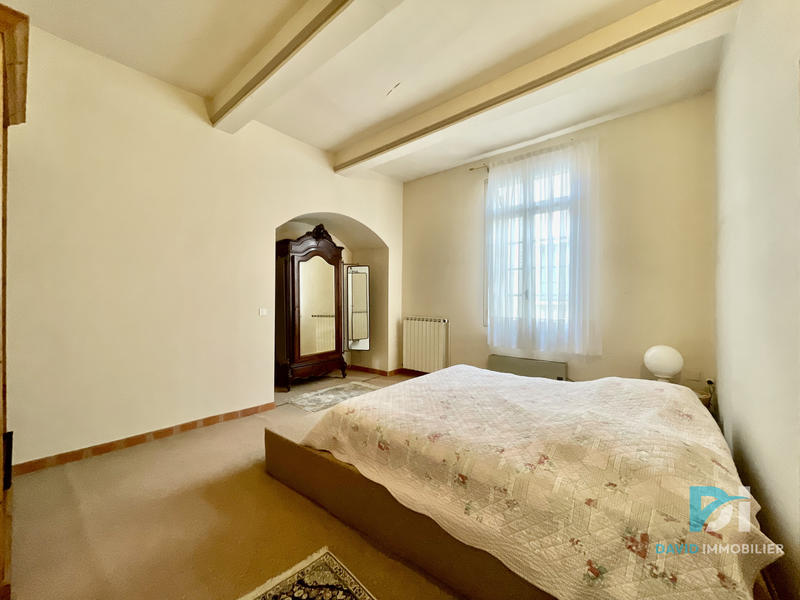 Maison - 263 m² - 8 pièces