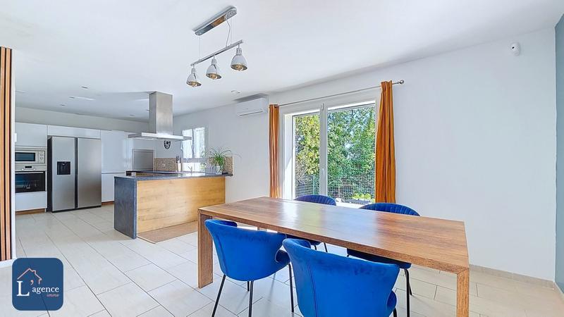 Maison - 277 m² - 6 pièces