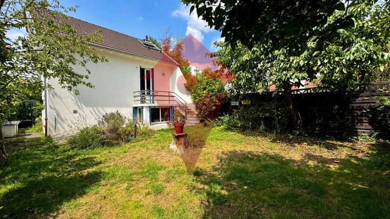 Maison - 115 m² - 4 pièces