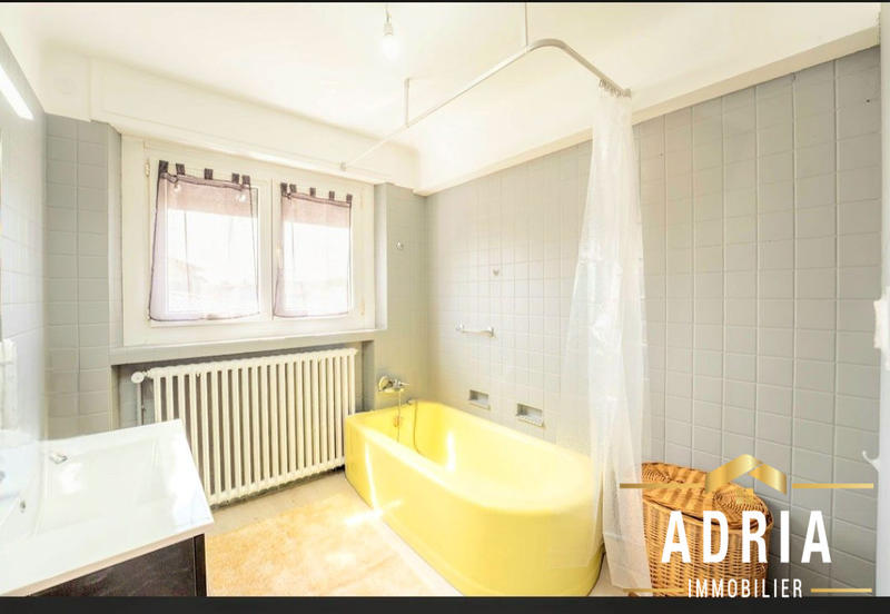 Maison - 189 m² - 7 pièces