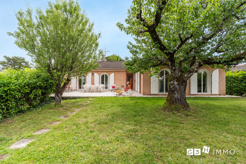 Maison - 160 m² - 6 pièces