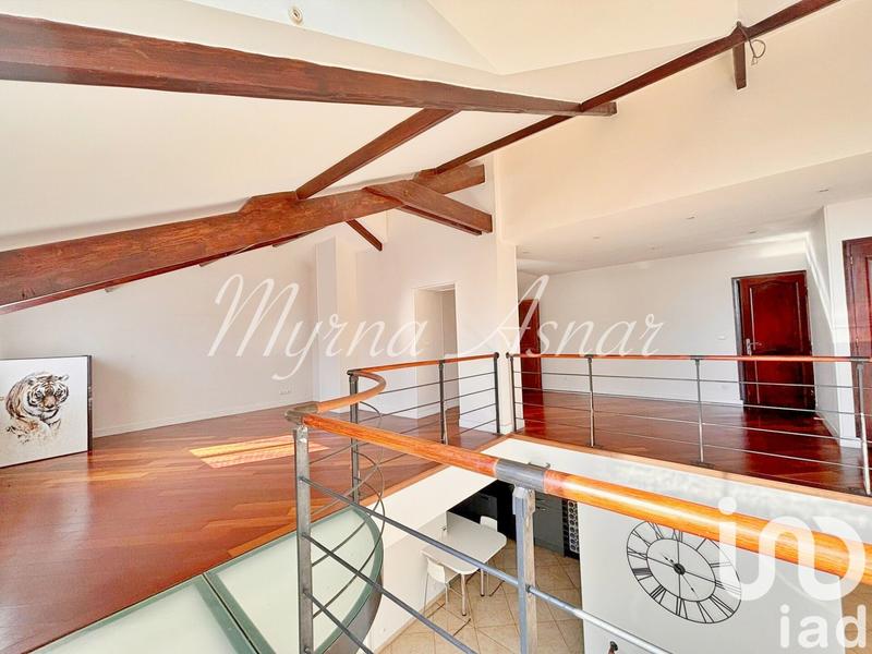 Maison - 295 m² - 8 pièces