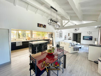 Villa - 200 m² - 6 pièces