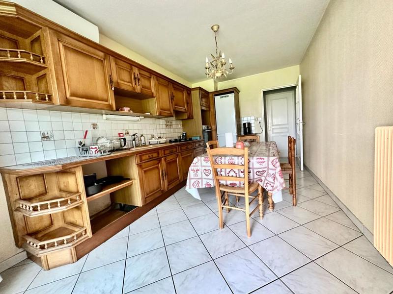 Appartement - 80 m² - 3 pièces