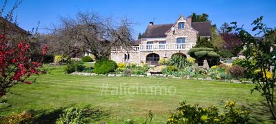 Maison - 182 m² - 7 pièces