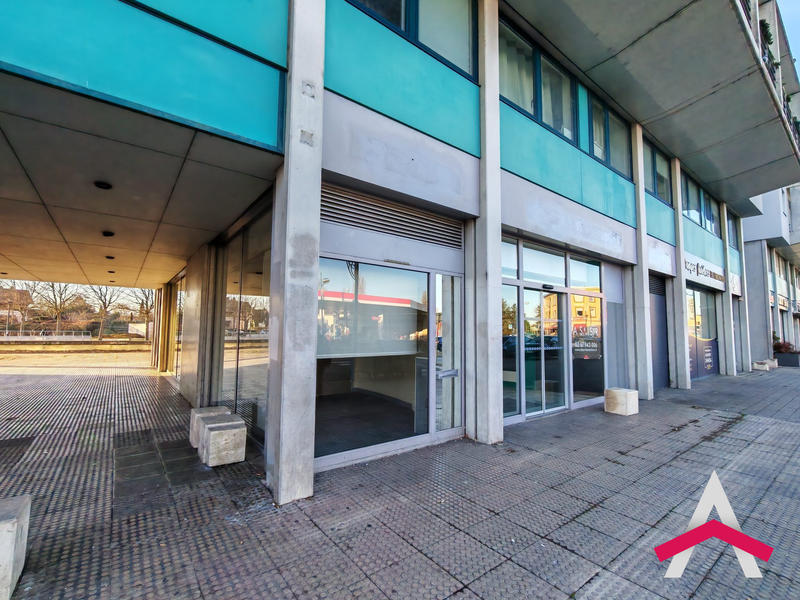 Local d'activités - 127 m²