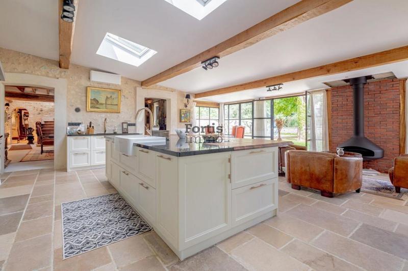 Demeure - 350 m² - 11 pièces