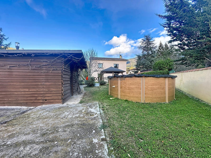 Maison - 190 m² - 8 pièces