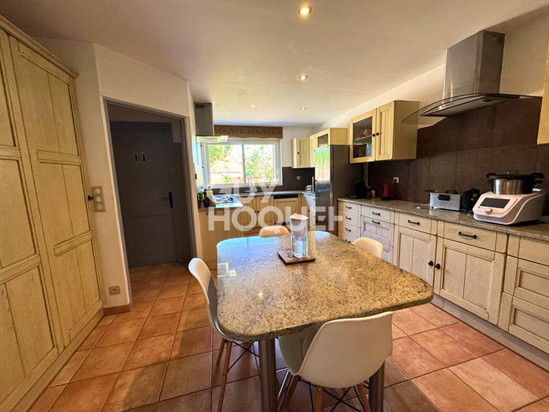 Maison - 514 m² - 15 pièces