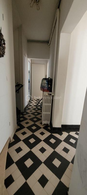 Maison - 254 m² - 10 pièces