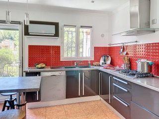 Villa - 176 m² - 6 pièces