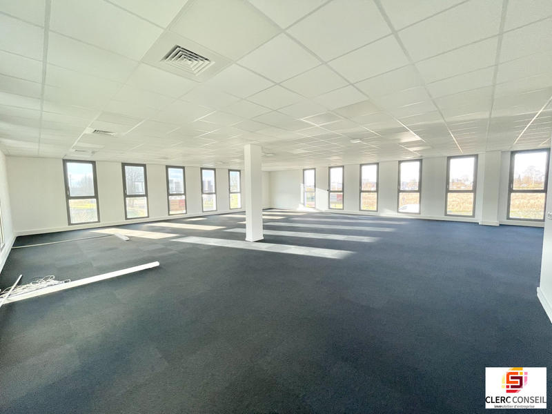 Bureau - 282 m²