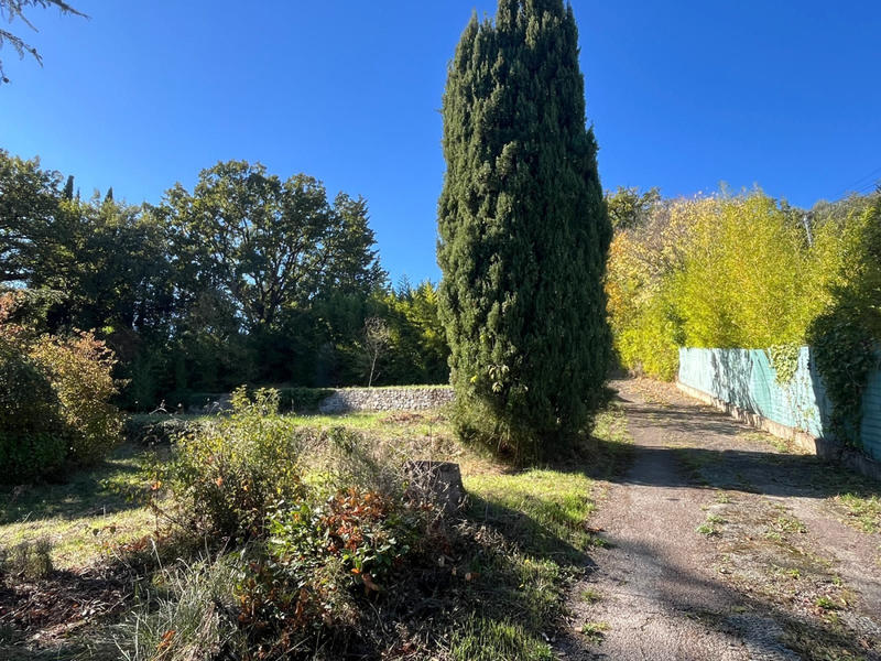 Maison - 240 m² - 9 pièces