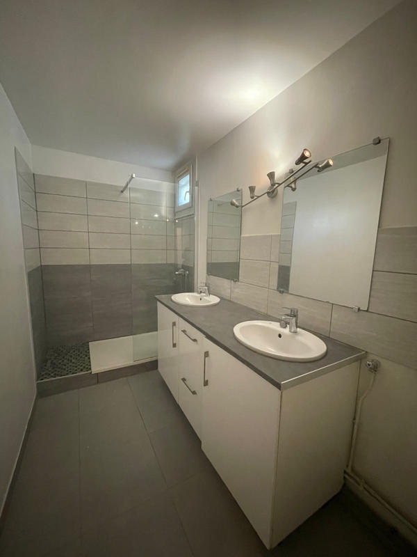 Appartement - 60 m² - 3 pièces