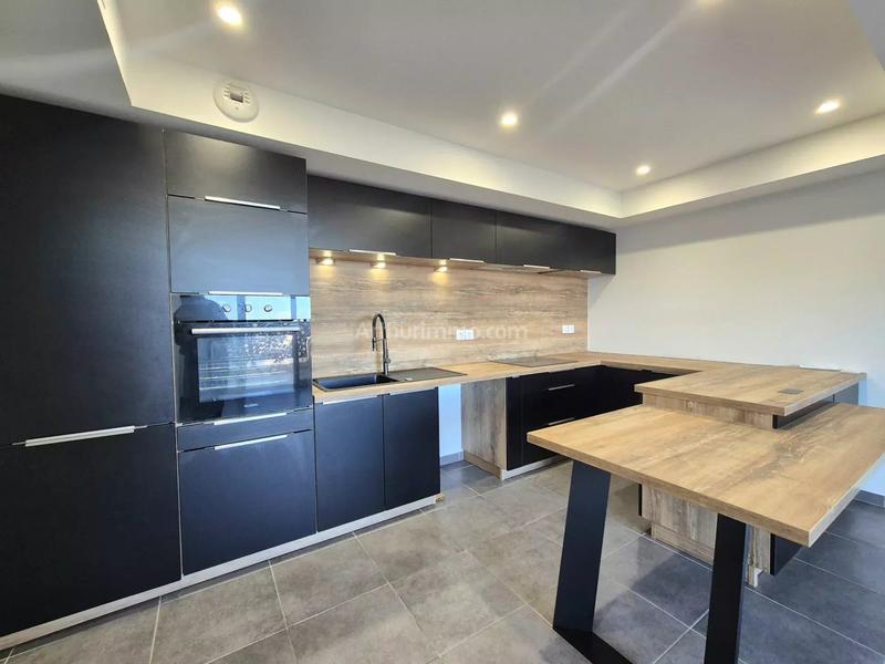 Appartement - 60 m² - 3 pièces