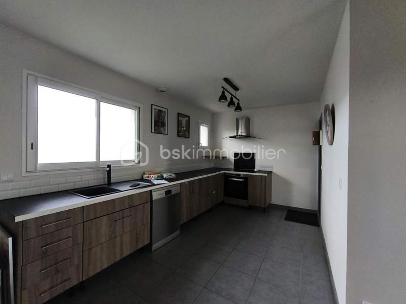 Maison - 90 m² - 4 pièces