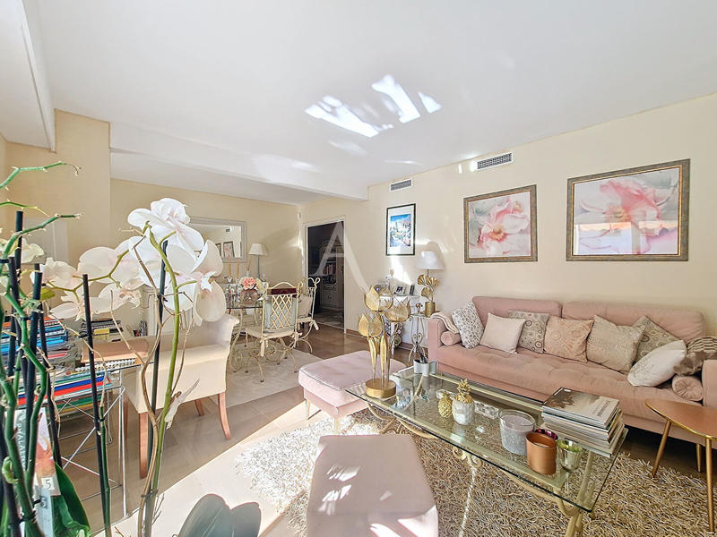 Appartement - 87 m² - 3 pièces