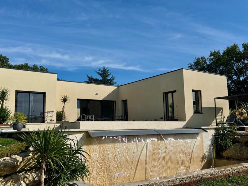 Maison - 161 m² - 4 pièces