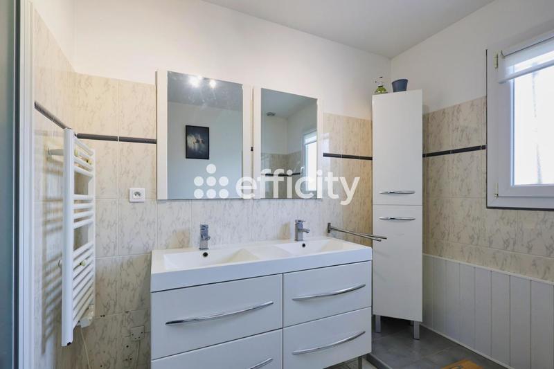 Villa - 111 m² - 4 pièces