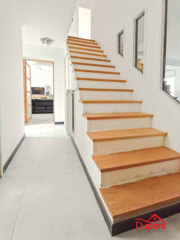 Maison - 122 m² - 5 pièces