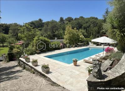 Villa - 140 m² - 4 pièces